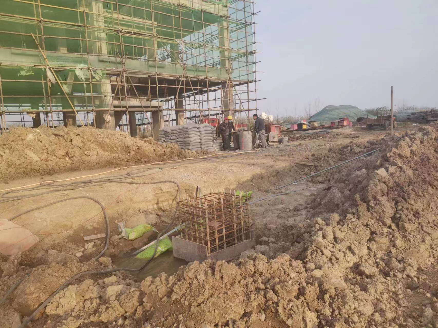 井研当桥梁出现裂缝的时候应该及时加固修补